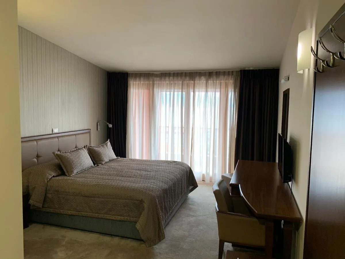 Hotel Millennium Tushemisht