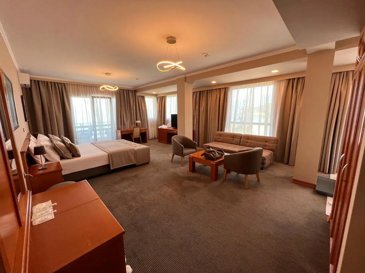 ****  Hotel Millennium Tushemisht Albanie
