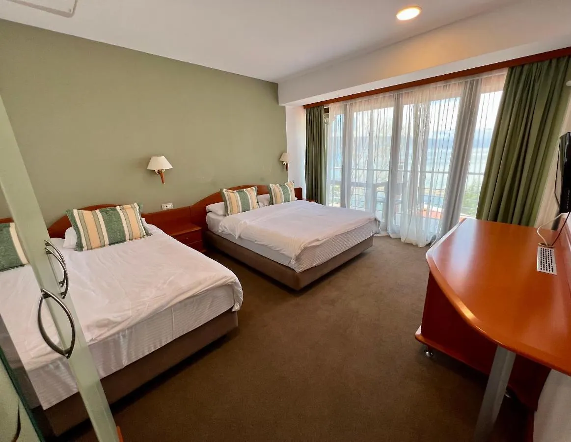 Hotel Millennium Tushemisht