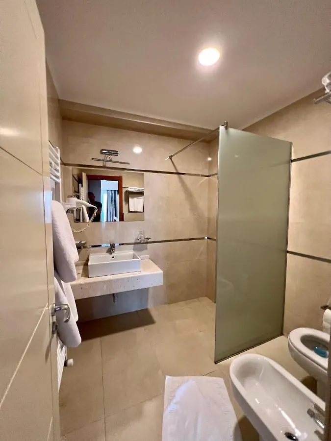 Hotel Millennium Tushemisht